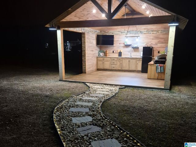 900 SHADES CLIFF ROAD, Jasper, AL 35504