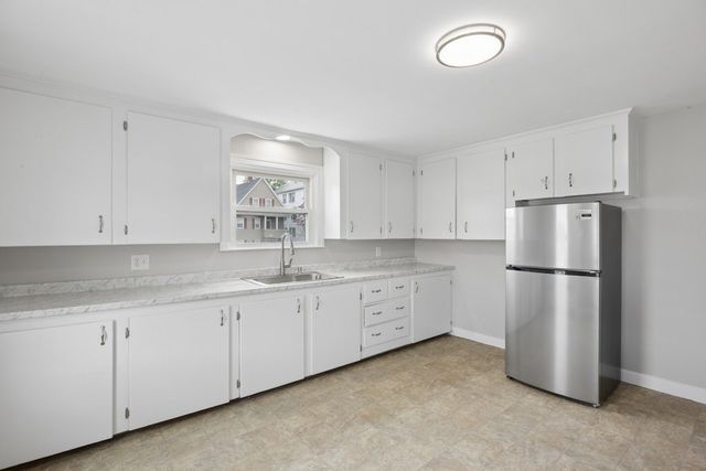109 Hamilton Street, Worcester, MA 01604