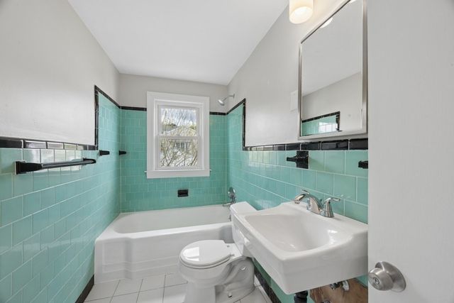 109 Hamilton Street, Worcester, MA 01604