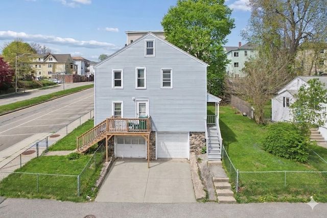 109 Hamilton Street, Worcester, MA 01604