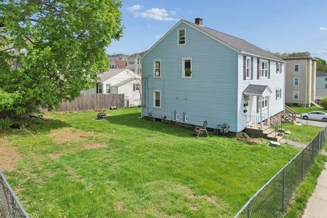 109 Hamilton Street, Worcester, MA 01604