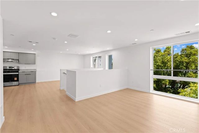 176 N Catalina Avenue 404, Pasadena, CA 91106