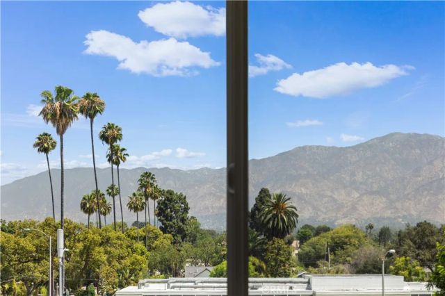 176 N Catalina Avenue 404, Pasadena, CA 91106