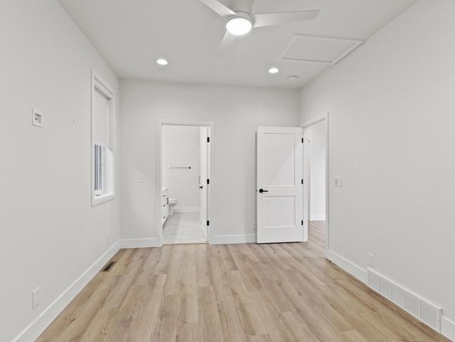 4192 E Lake Vista BOULEVARD, Oak Creek, WI 53154