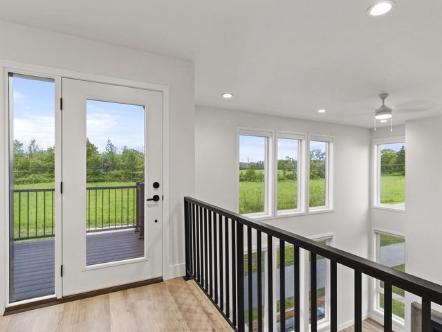 4192 E Lake Vista BOULEVARD, Oak Creek, WI 53154