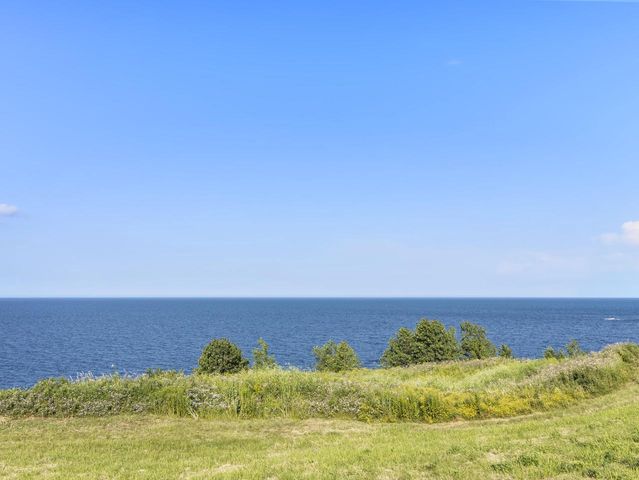4192 E Lake Vista BOULEVARD, Oak Creek, WI 53154