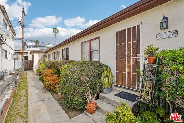 13361 Beach Avenue, Marina Del Rey, CA 90292