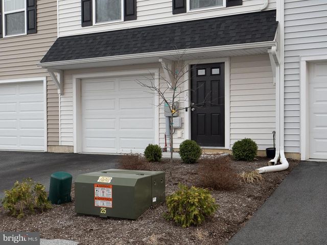 3 HAWLEY CT, Reading, PA 19606