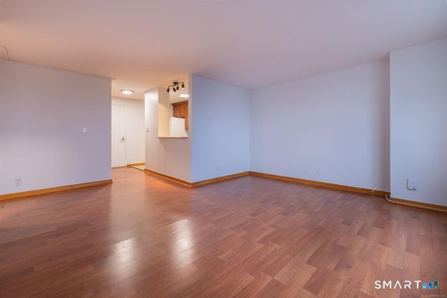 2625 Park Avenue 9C, Bridgeport, CT 06604