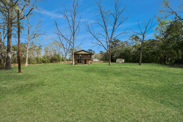 130 County Road 3470 N, Cleveland, TX 77327
