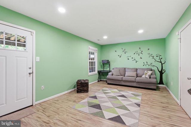 46645 BROWNWOOD SQ, Sterling, VA 20164
