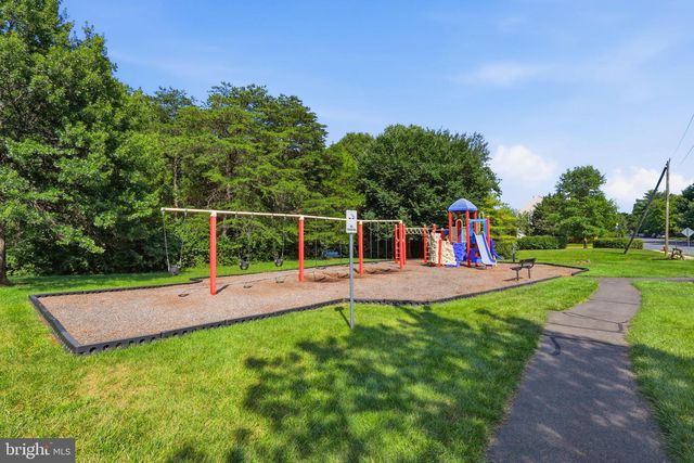 46645 BROWNWOOD SQ, Sterling, VA 20164