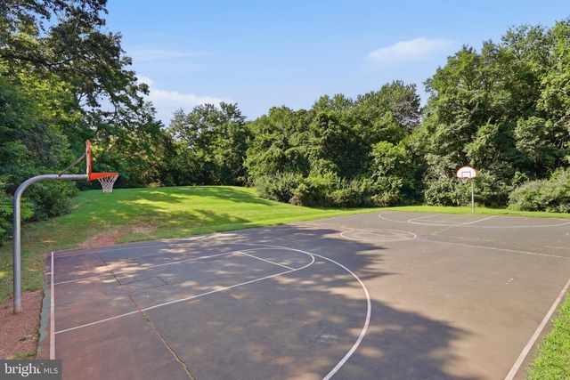 46645 BROWNWOOD SQ, Sterling, VA 20164