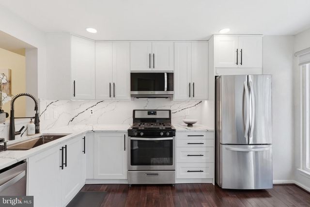 46645 BROWNWOOD SQ, Sterling, VA 20164