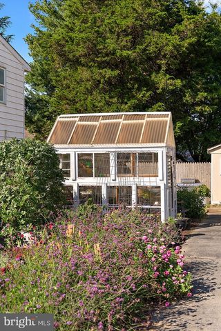 17 MAPLE AVE, Newark, DE 19711