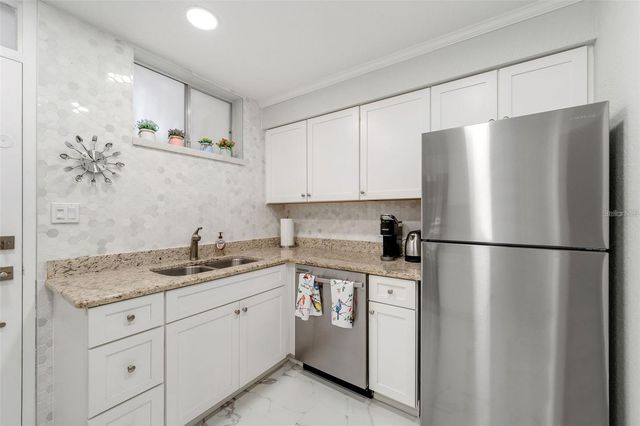 700 MELROSE AVENUE J24, Winter Park, FL 32789