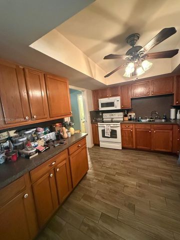 3631 NE 14th Ave, Pompano Beach, FL 33064