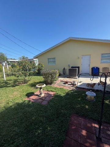 3631 NE 14th Ave, Pompano Beach, FL 33064