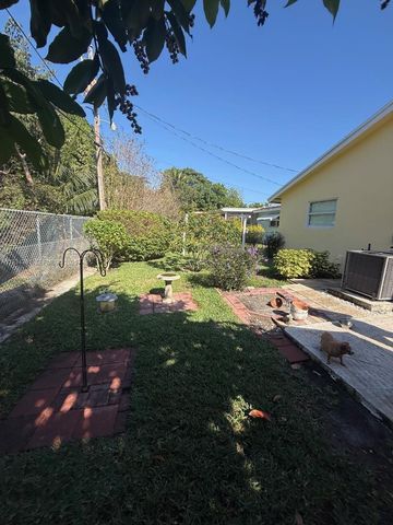 3631 NE 14th Ave, Pompano Beach, FL 33064