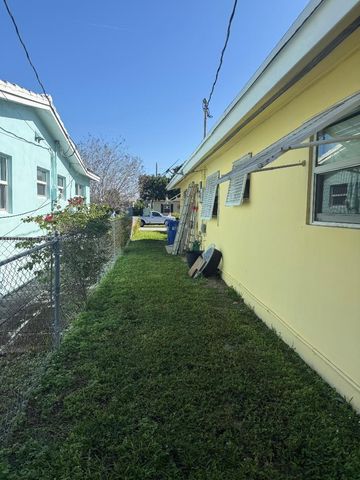 3631 NE 14th Ave, Pompano Beach, FL 33064