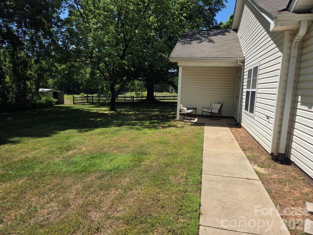 111 Clodfelter Road, Mooresville, NC 28115