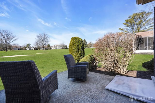 19 Hillsborough Drive A, Monroe, NJ 08831