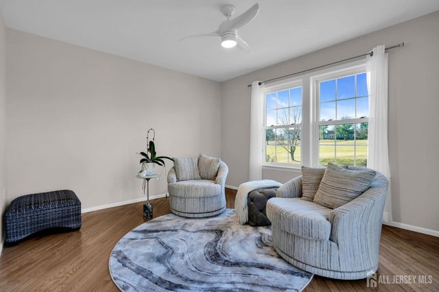 19 Hillsborough Drive A, Monroe, NJ 08831