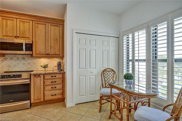 334 La Peninsula BLVD 334, Naples, FL 34113