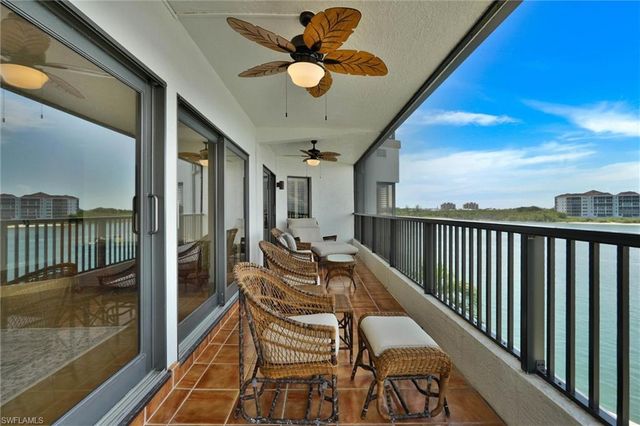 334 La Peninsula BLVD 334, Naples, FL 34113