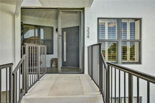 334 La Peninsula BLVD 334, Naples, FL 34113