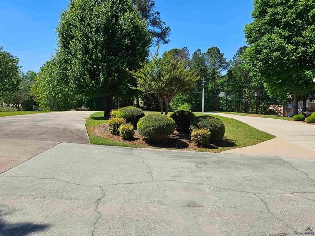 200 Gates Road, Lizella, GA 31052