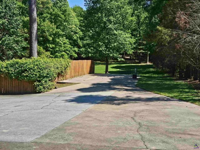 200 Gates Road, Lizella, GA 31052