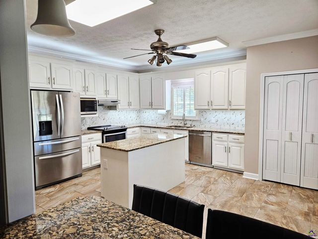 200 Gates Road, Lizella, GA 31052