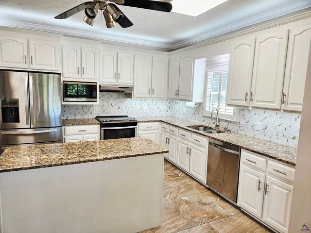 200 Gates Road, Lizella, GA 31052