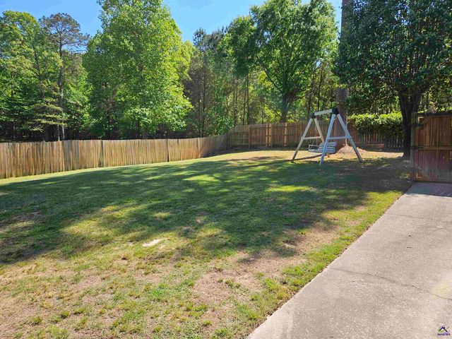 200 Gates Road, Lizella, GA 31052
