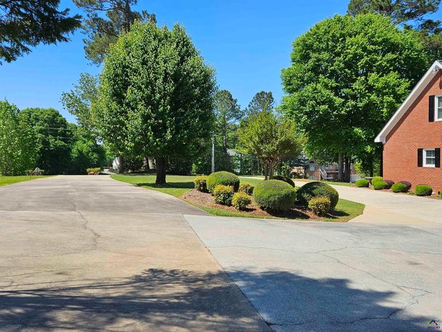 200 Gates Road, Lizella, GA 31052