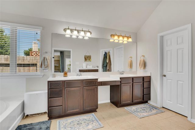 605 Chesterfield Lane, League City, TX 77573