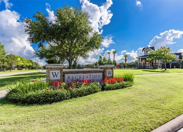 605 Chesterfield Lane, League City, TX 77573