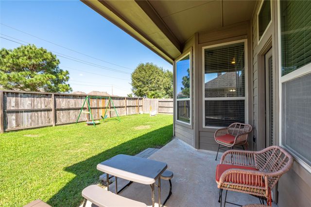 605 Chesterfield Lane, League City, TX 77573