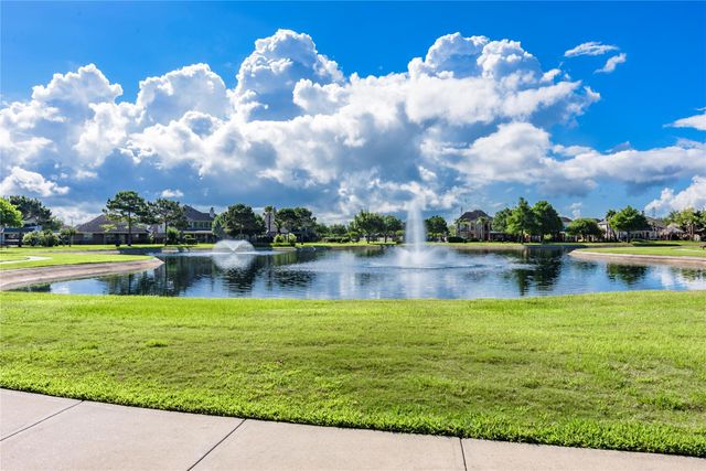 605 Chesterfield Lane, League City, TX 77573