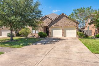 605 Chesterfield Lane, League City, TX 77573