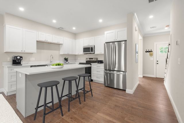 22 Danielles Way, Worcester, MA 01606