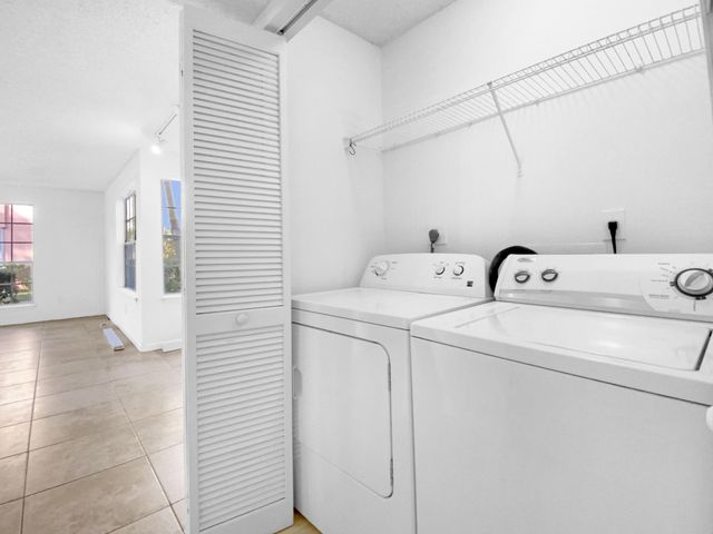 1335 CRYSTAL Way A, Delray Beach, FL 33444