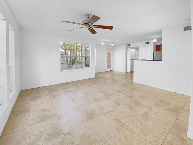 1335 CRYSTAL Way A, Delray Beach, FL 33444