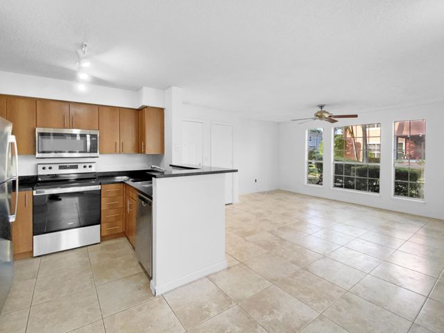 1335 CRYSTAL Way A, Delray Beach, FL 33444