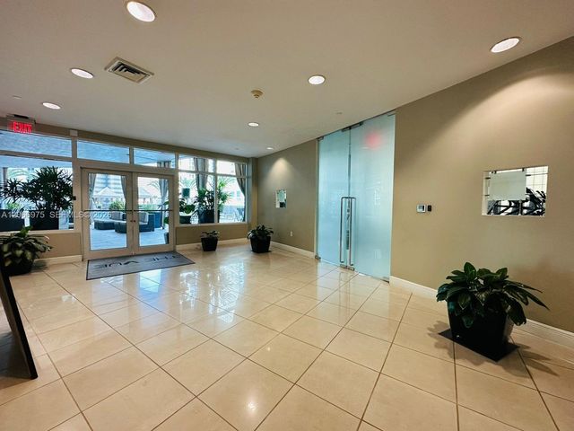 1250 S Miami Avenue 1707, Miami, FL 33130