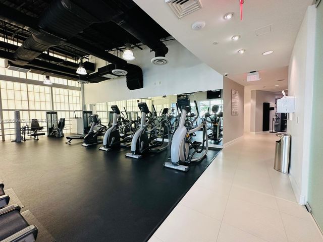 1250 S Miami Avenue 1707, Miami, FL 33130