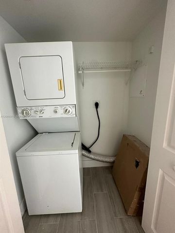 1250 S Miami Avenue 1707, Miami, FL 33130