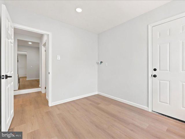 5 S SYRACUSE DR, Cherry Hill, NJ 08034