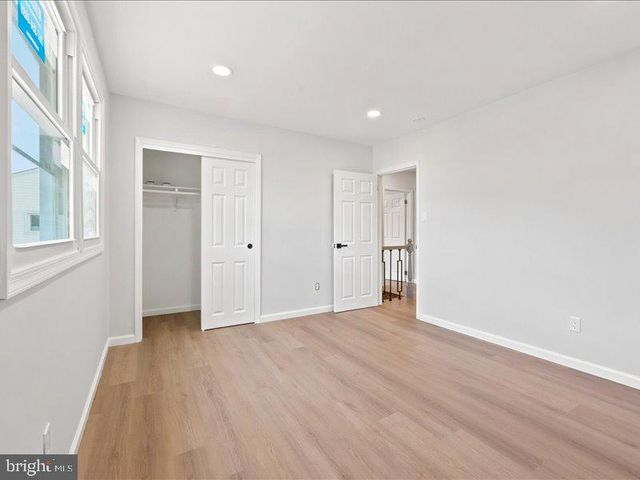 5 S SYRACUSE DR, Cherry Hill, NJ 08034